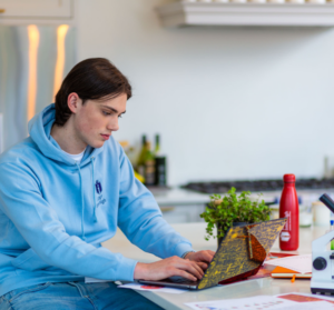 Key Stage 5 student studying with King's InterHigh at home